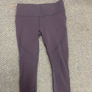 Lululemon Reveal Tight Precision 25", Boysenberry, 8